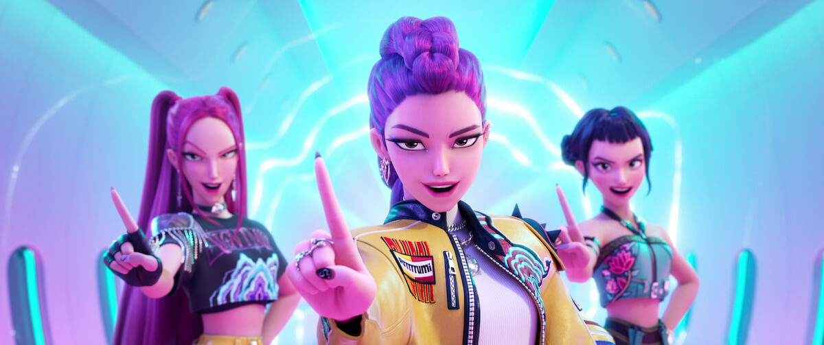 Rumi (voz de Arden Cho), Zoey (voz de Ji-Young Yoon) y Mira (voz de May Hong) bailan juntas en ‘KPop Demon Hunters’